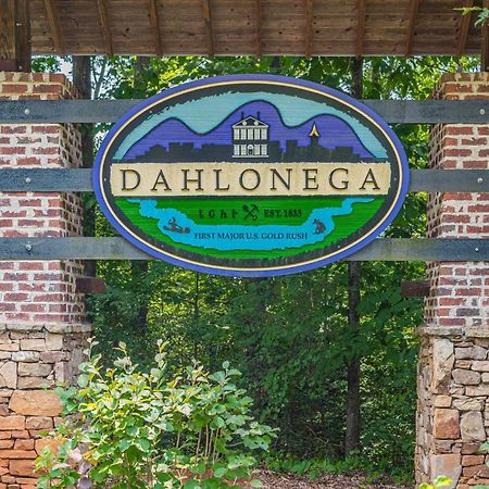 Rustic Roost-5 Acres, Fenced, Fire Pit, Rv Option & Mtn View Βίλα Dahlonega Εξωτερικό φωτογραφία