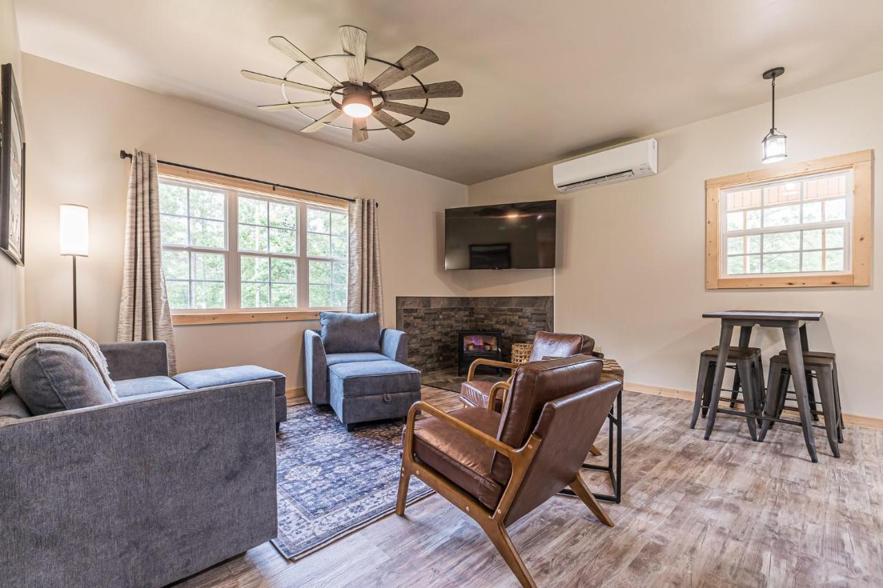 Rustic Roost-5 Acres, Fenced, Fire Pit, Rv Option & Mtn View Βίλα Dahlonega Εξωτερικό φωτογραφία